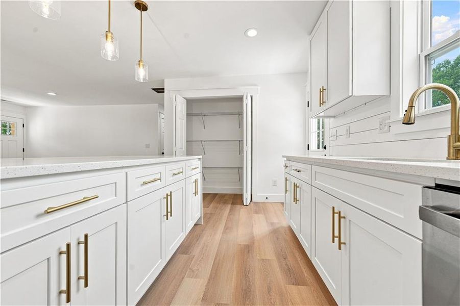 Furnished interior view inside a new home in , Hiram (Image 10).
