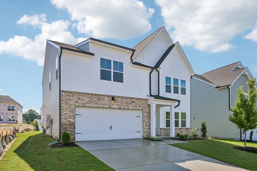 Exterior - Graceful lines and classic charm never fade.