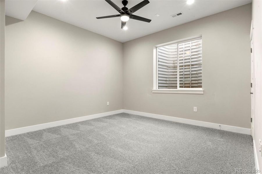 Spacious, unfurnished interior of a new home in , Hudson (Image 38).