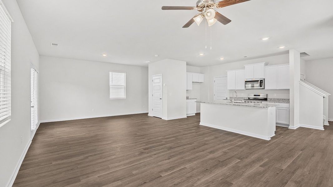 Spacious, unfurnished interior of a new home in The Abbey at Trolley Run Station, Aiken (Image 16). Spacious, unfurnished interior of a new home in The Abbey at Trolley Run Station, Aiken (Image 16).