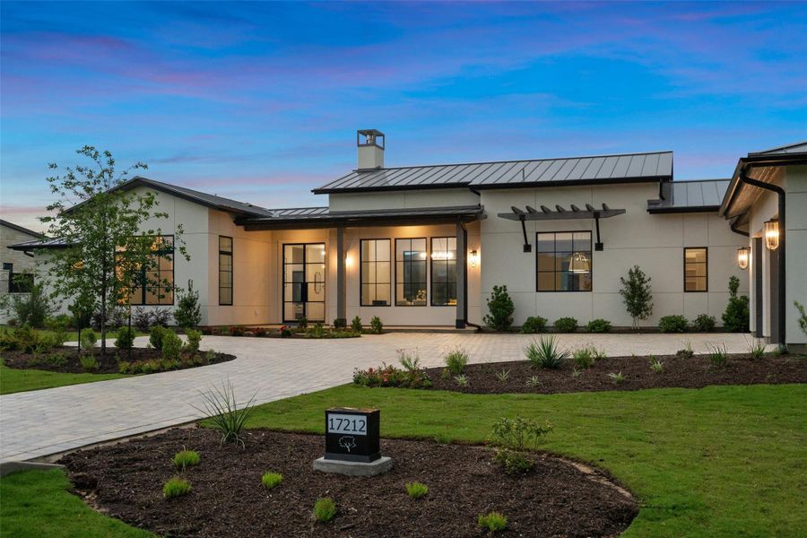 Welcoming Curb Appeal - 3 car garage