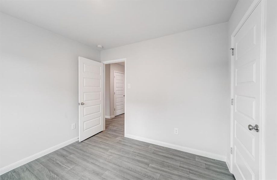 Spacious, unfurnished interior of a new home in Tolar Oaks, Tolar (Image 9). Spacious, unfurnished interior of a new home in Tolar Oaks, Tolar (Image 9).