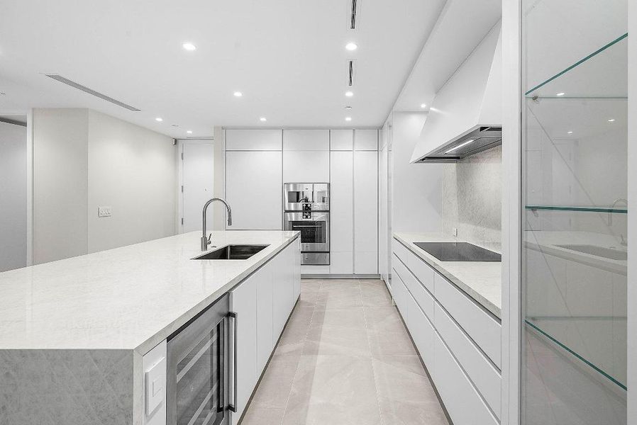 004-220SoutheastMiznerBoulevard-BocaRato