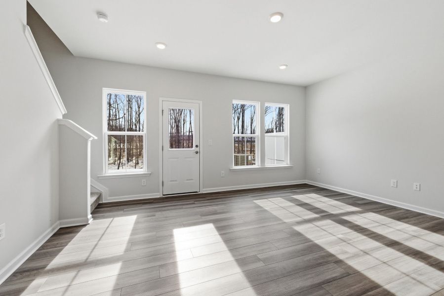 Spacious, unfurnished interior of a new home in Flemingfield, Greensboro (Image 20).