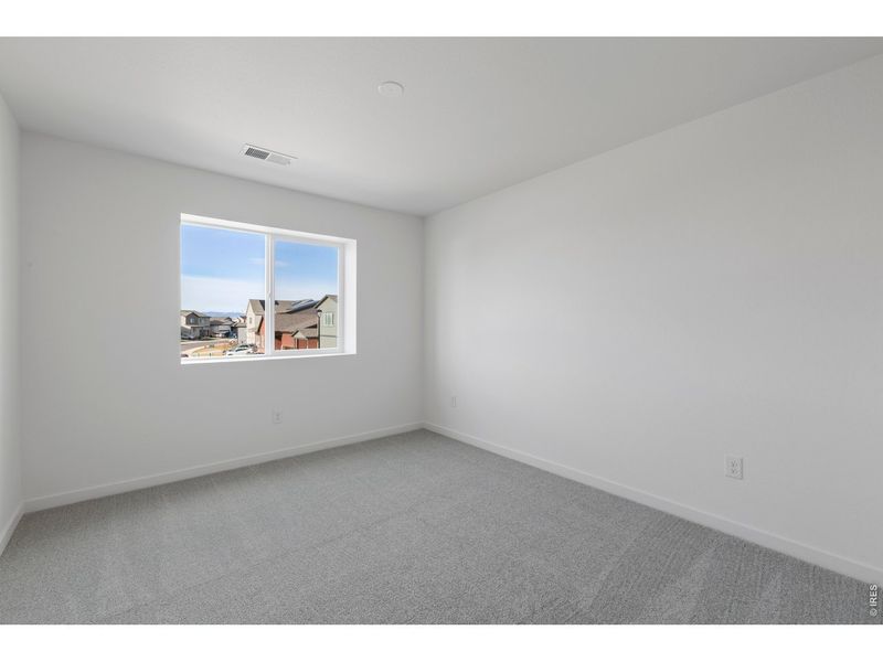 Spacious, unfurnished interior of a new home in Granary, Johnstown (Image 23).