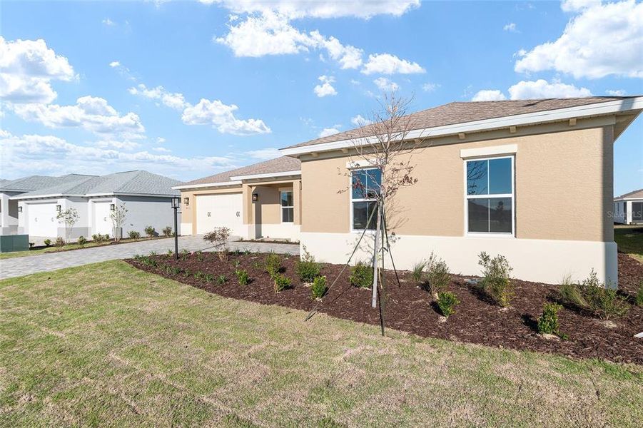 Exterior details and patio area of a home in , Ocala (Image 32).