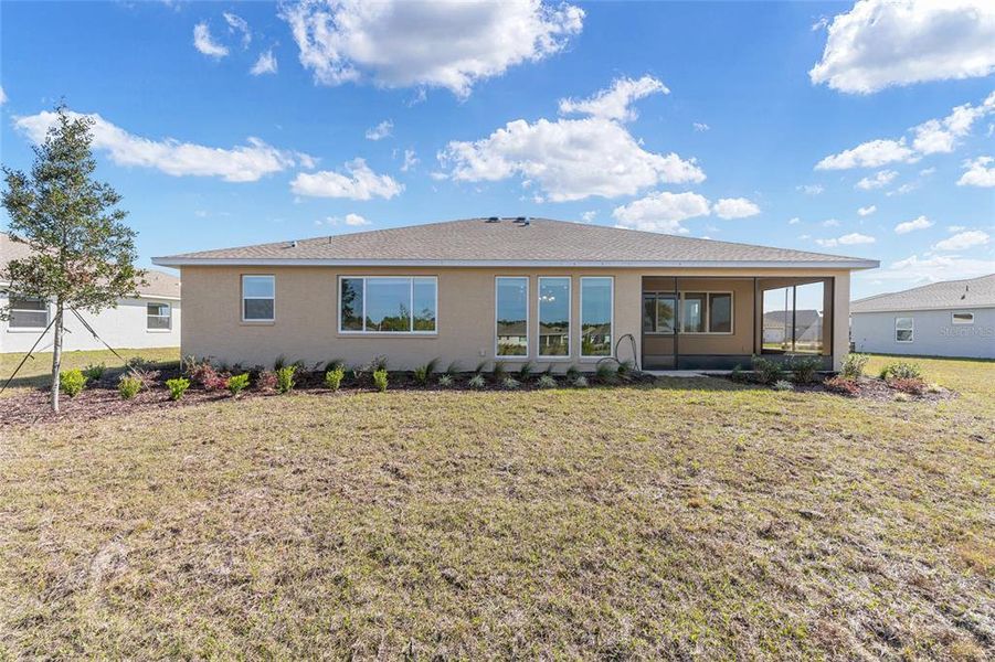 Exterior details and patio area of a home in , Ocala (Image 21).