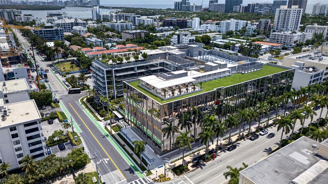 Condo located in Bay Harbor Islands, FL showcasing its design and architecture (Image 4).