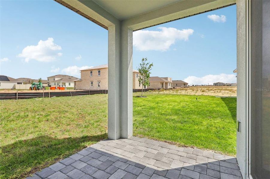 Exterior details and patio area of a home in Crosswinds - Signature Series, Haines City (Image 23).