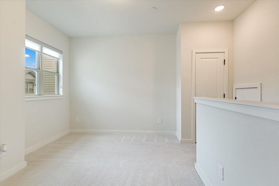 Spacious, unfurnished interior of a new home in Sonoma Heights, Round Rock (Image 17). Spacious, unfurnished interior of a new home in Sonoma Heights, Round Rock (Image 17).