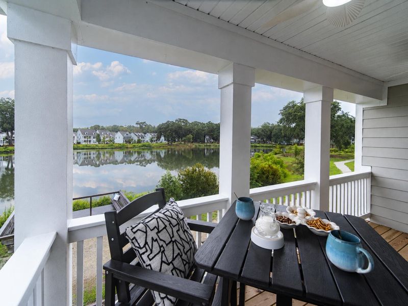Exterior details and patio area of a home in Twin Lakes, Johns Island (Image 4).