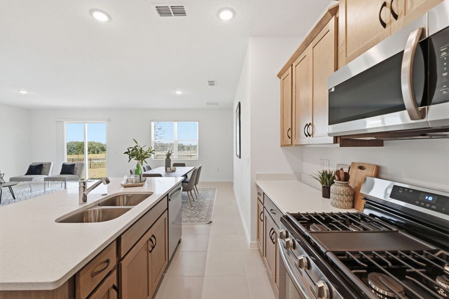 Representative furnished interior of a home built from the Haven by Risewell Homes in Cypress Bluff, Groveland (Image 10).