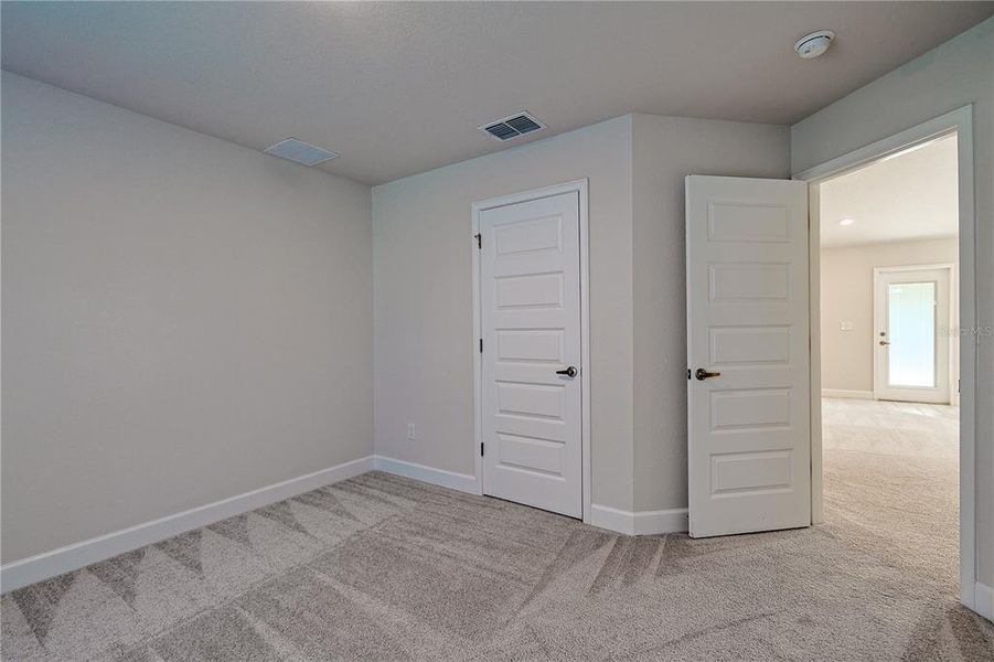 Spacious, unfurnished interior of a new home in Ocala Waterway / Kingsland Country Estates, Ocala (Image 16).