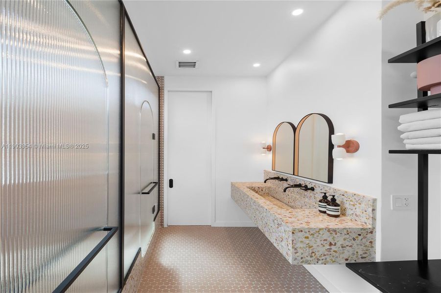 Furnished interior view inside a new home in , Miami Beach (Image 78).