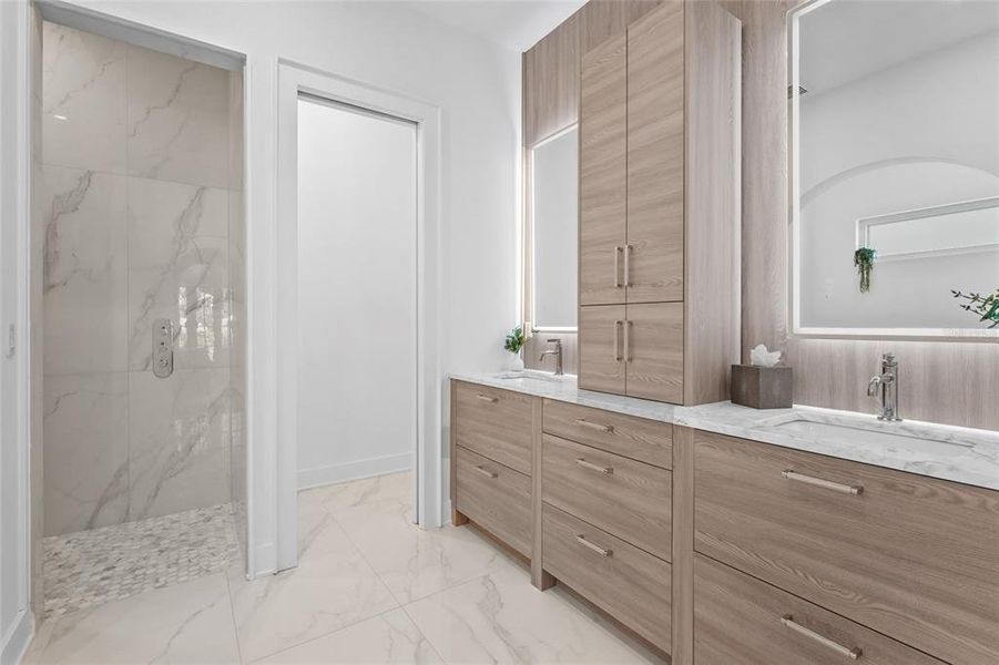 Furnished interior view inside a new home in , Sarasota (Image 36). Furnished interior view inside a new home in , Sarasota (Image 36).