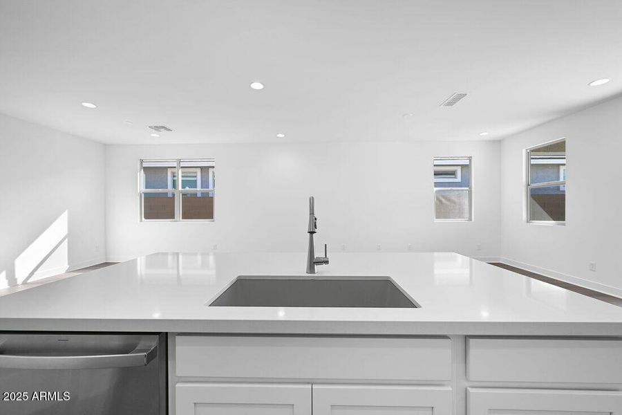 hj-az-phoenix-lucero-hazel-lot-52-kitche