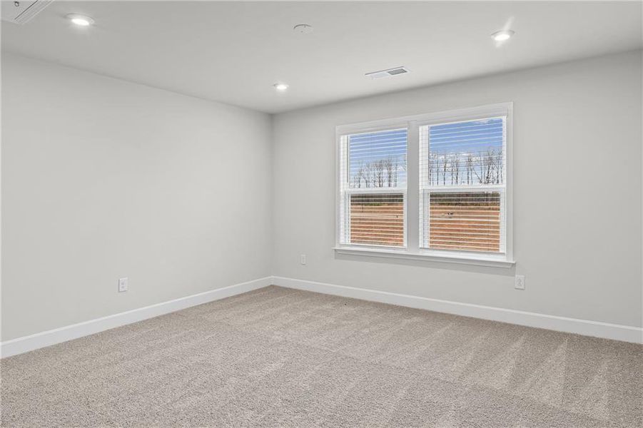 Spacious, unfurnished interior of a new home in Anderson Point, McDonough (Image 15).
