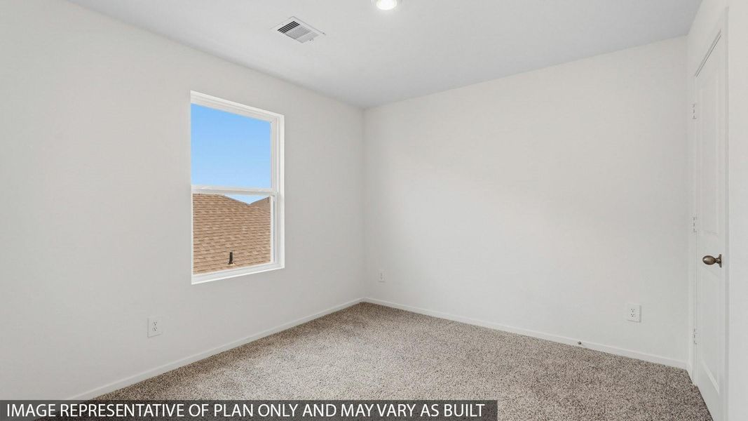 Spacious, unfurnished interior of a new home in Sunterra, Katy (Image 14).