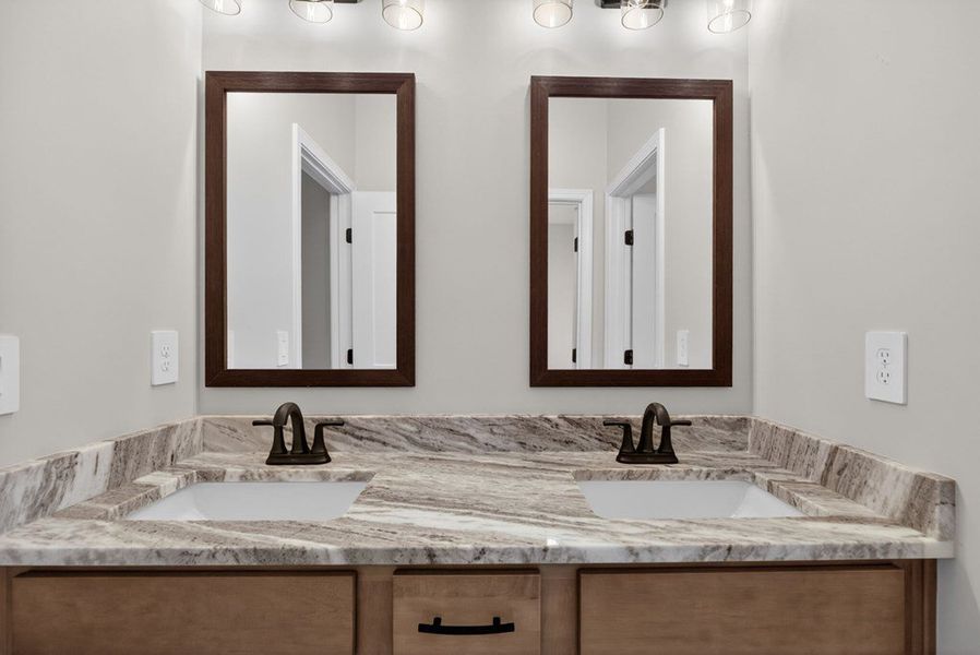 Close-up of interior finishes inside a home in Hwy 16 South - Carrollton, Carrollton (Image 21).