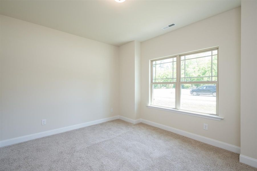 Spacious, unfurnished interior of a new home in Harrison Valley, Simpsonville (Image 19).