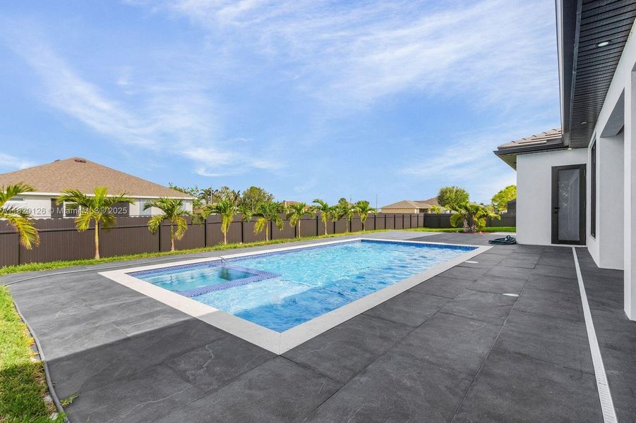 Image 76 of a home in .