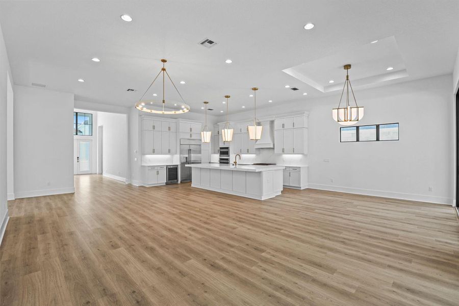 Spacious, unfurnished interior of a new home in Artistry Palm Beach, Palm Beach Gardens (Image 18).