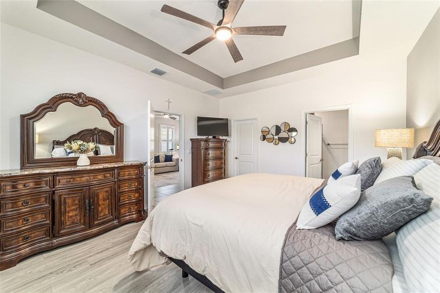 Furnished interior view inside a new home in , Ocala (Image 16).