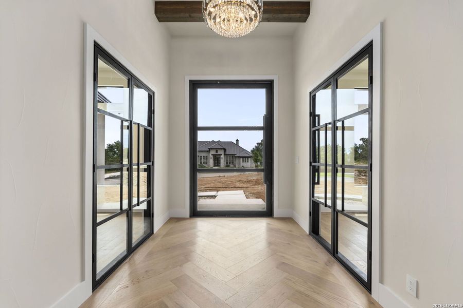 Spacious, unfurnished interior of a new home in , San Antonio (Image 51).
