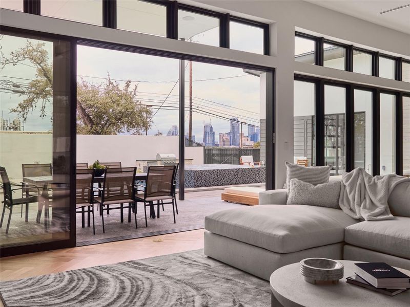 Community amenities in , Austin (Image 30).