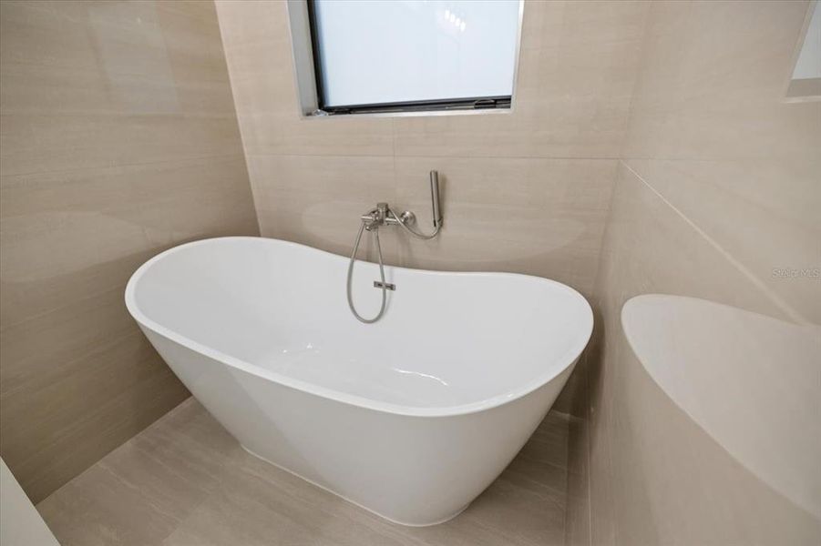 Close-up of interior finishes inside a home in , Rotonda West (Image 12).