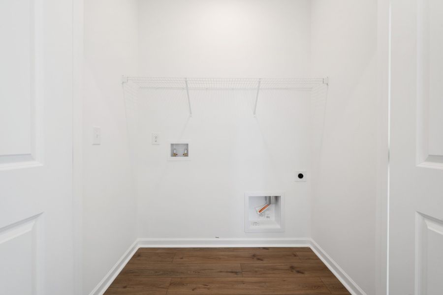 Spacious, unfurnished interior of a new home in Jackson Hills, Clarksville (Image 21).