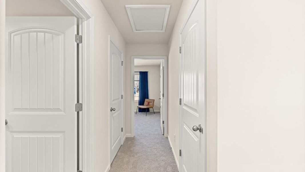 Spacious, unfurnished interior of a new home in Thompson Ridge, Dallas (Image 18).