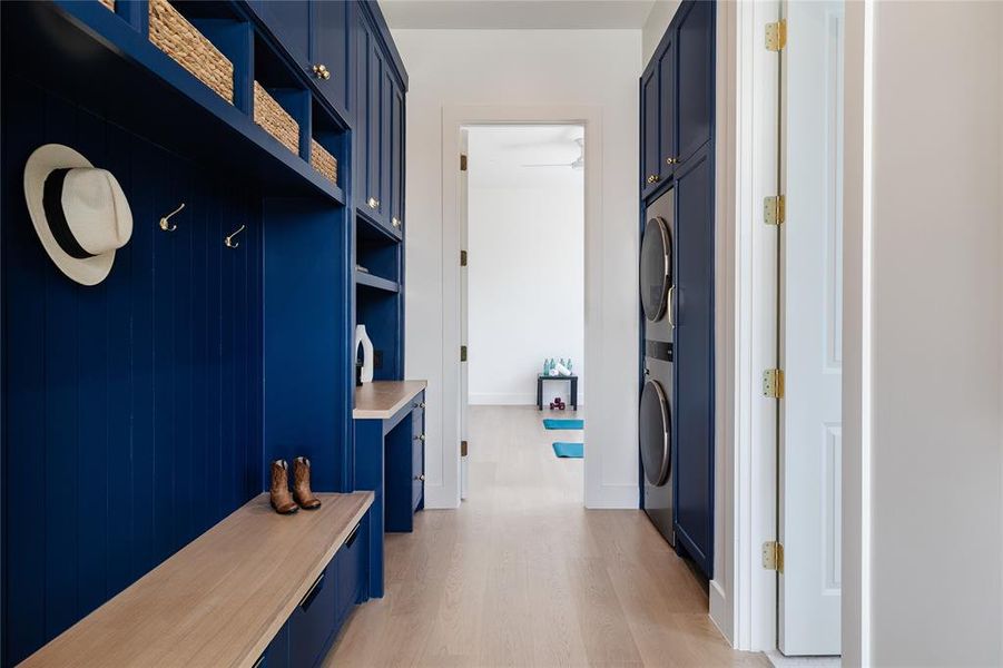 Furnished interior view inside a new home in , Dallas (Image 10).