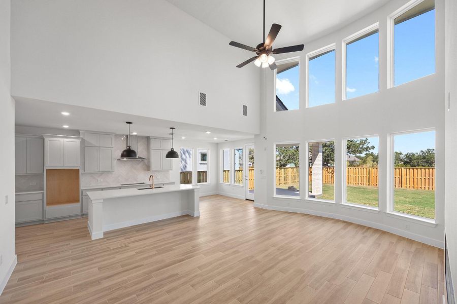 Spacious, unfurnished interior of a new home in Parmer Ranch, Georgetown (Image 28). Spacious, unfurnished interior of a new home in Parmer Ranch, Georgetown (Image 28).