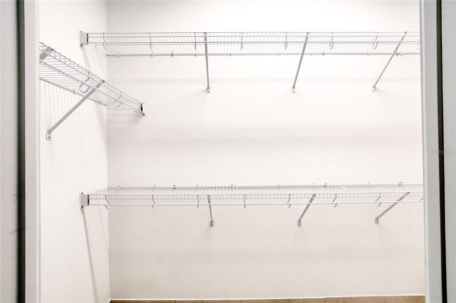 Spacious, unfurnished interior of a new home in , Daytona Beach (Image 27).