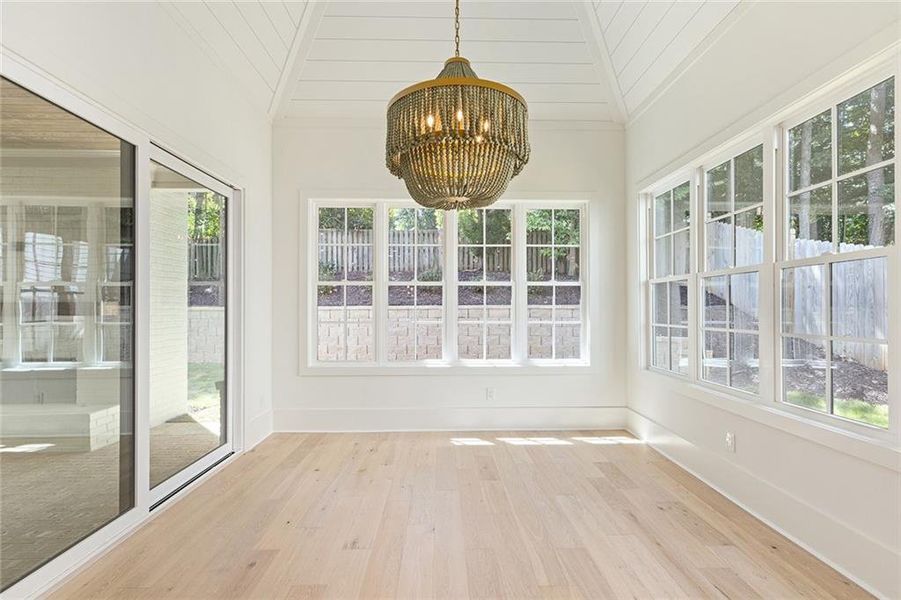 Spacious, unfurnished interior of a new home in , Brookhaven (Image 35).