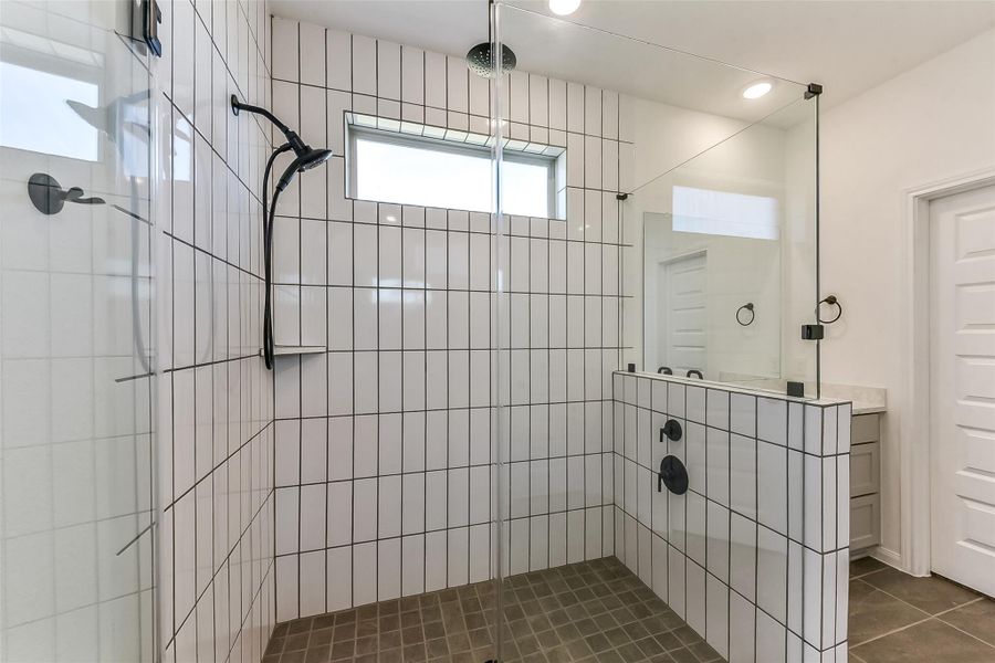 Image 39 of a home in River Ranch Meadows.