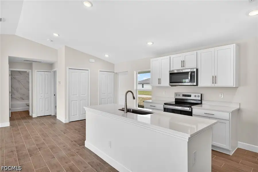 Furnished interior view inside a new home in Cape Coral, Cape Coral (Image 10).