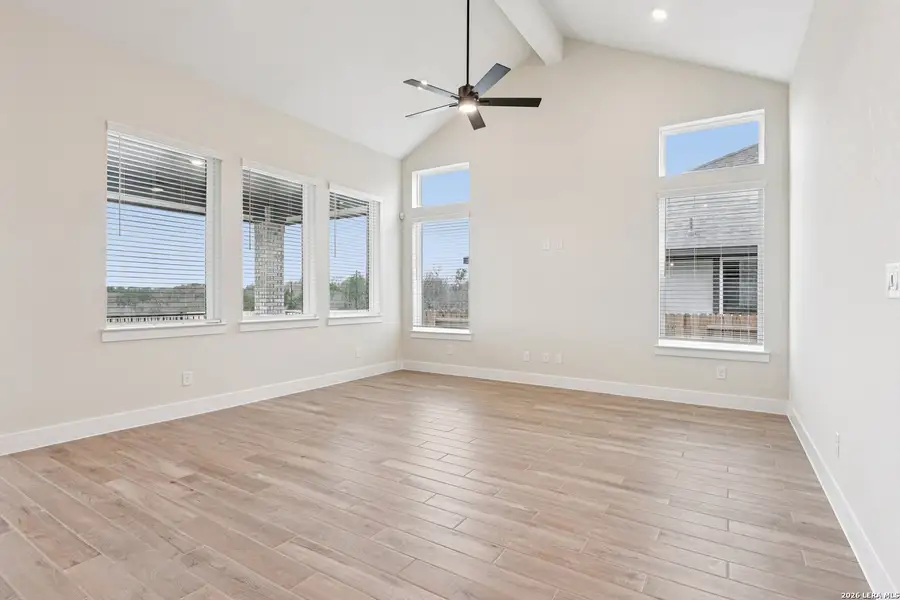 Spacious, unfurnished interior of a new home in Village at Three Oaks, Seguin (Image 22). Spacious, unfurnished interior of a new home in Village at Three Oaks, Seguin (Image 22).