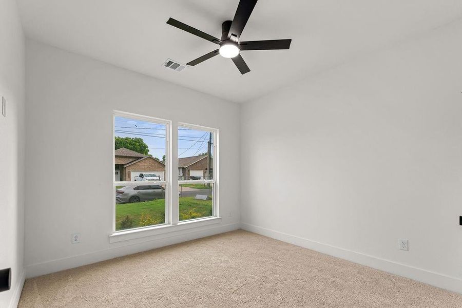 Spacious, unfurnished interior of a new home in , Greenville (Image 25).