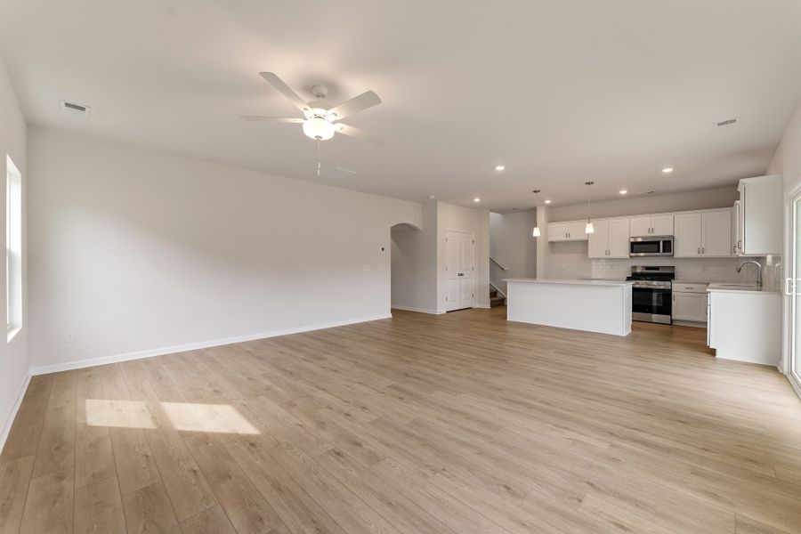 Spacious, unfurnished interior of a new home in Mayfair Village, Spartanburg (Image 18).