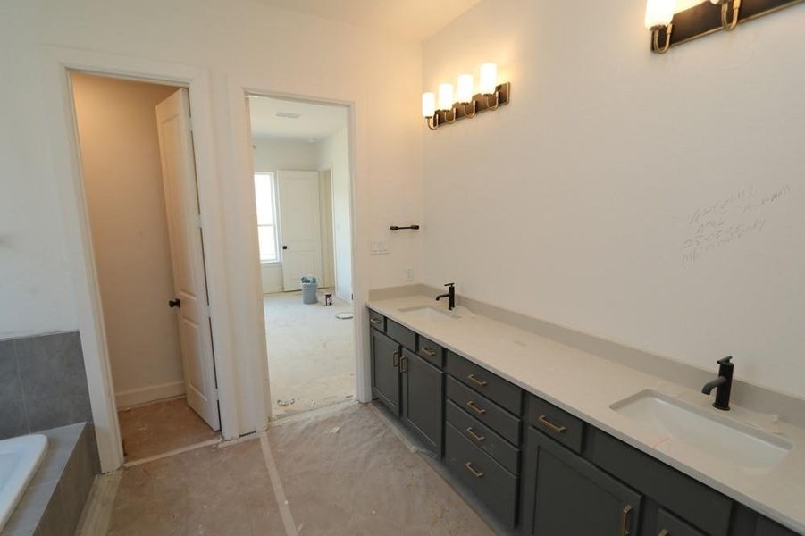 Furnished interior view inside a new home in Brookewater 55’ Homesites, Rosenberg (Image 14). Furnished interior view inside a new home in Brookewater 55’ Homesites, Rosenberg (Image 14).