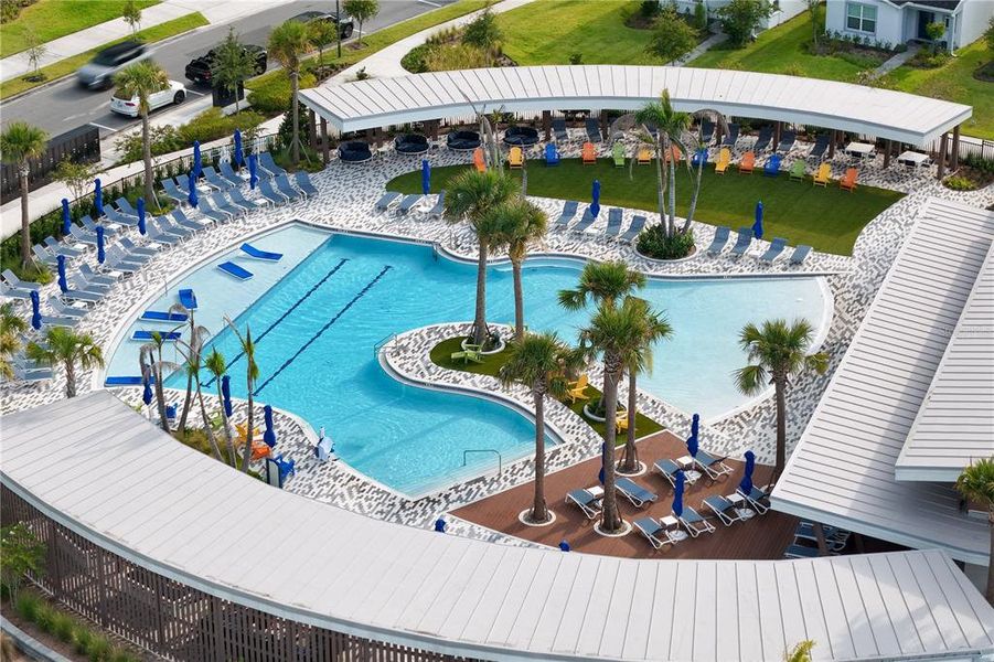 Community amenities in EverBe, Orlando (Image 43).