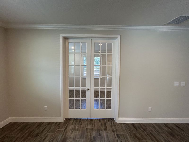 Spacious, unfurnished interior of a new home in Brookshire Green, Kingsland (Image 11).