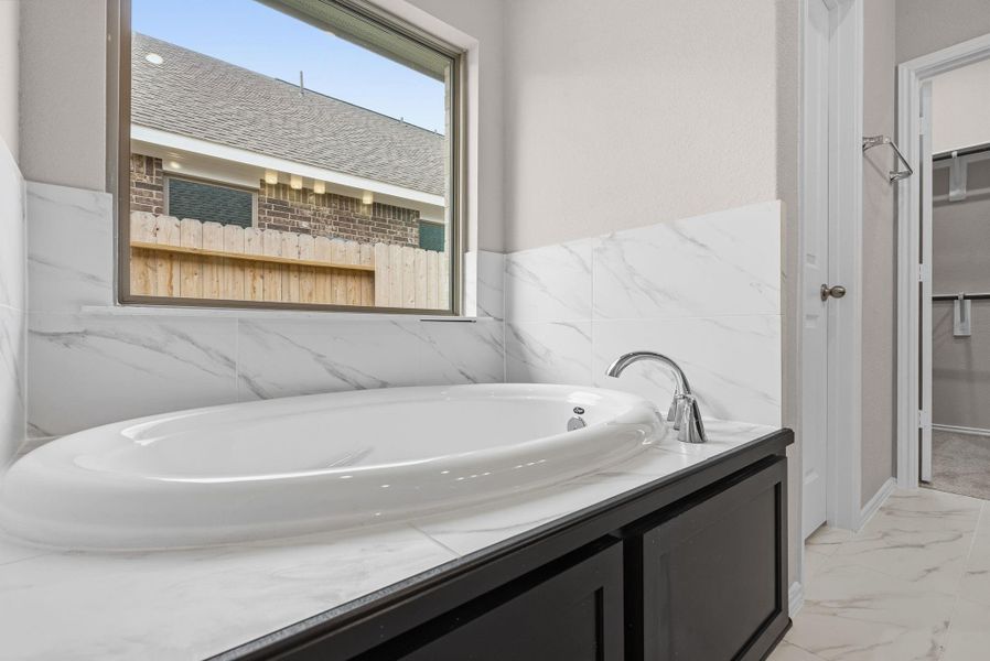 Close-up of interior finishes inside a home in Escondido, Magnolia (Image 16).