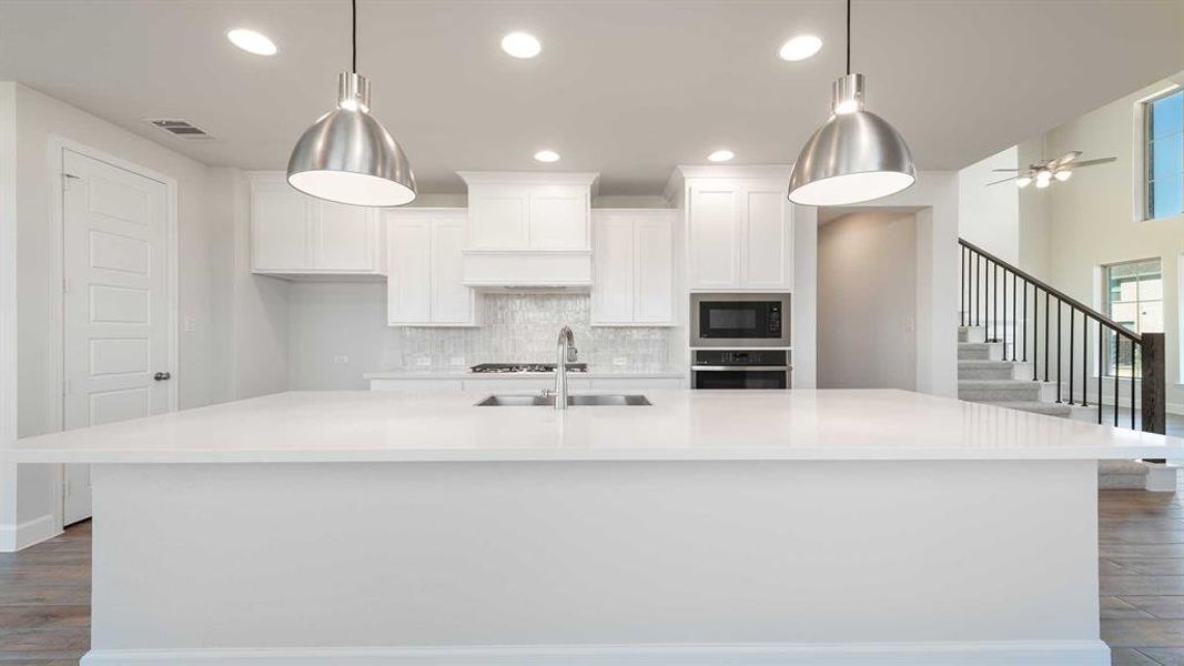 Furnished interior view inside a new home in The Parks At Wilson Creek 40', Celina (Image 11). Furnished interior view inside a new home in The Parks At Wilson Creek 40', Celina (Image 11).