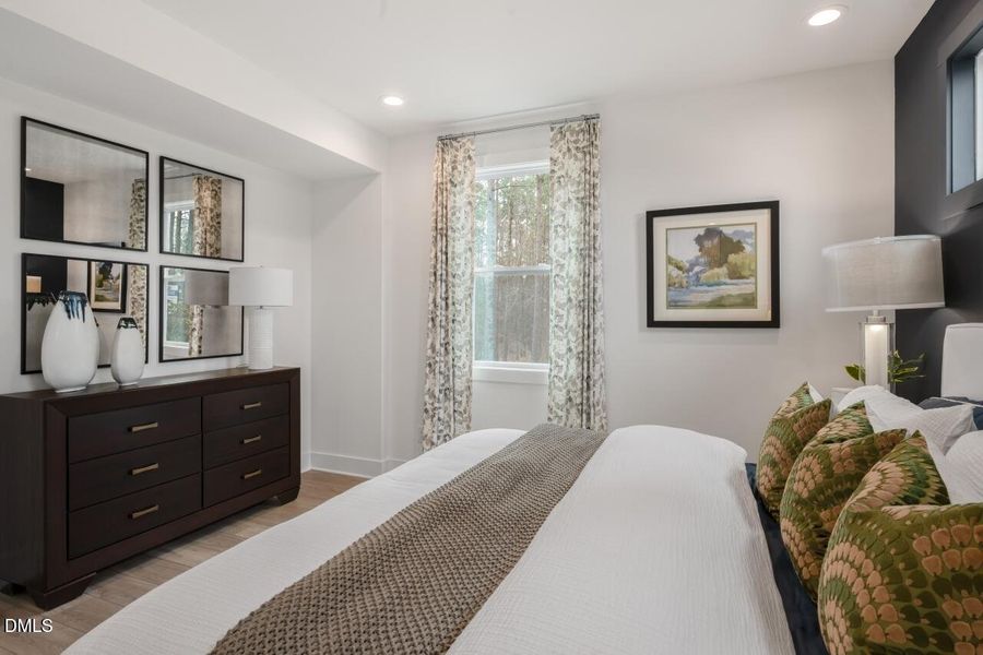 RDU_HighGroveOaks_Prescott_Model_GuestSu RDU_HighGroveOaks_Prescott_Model_GuestSu