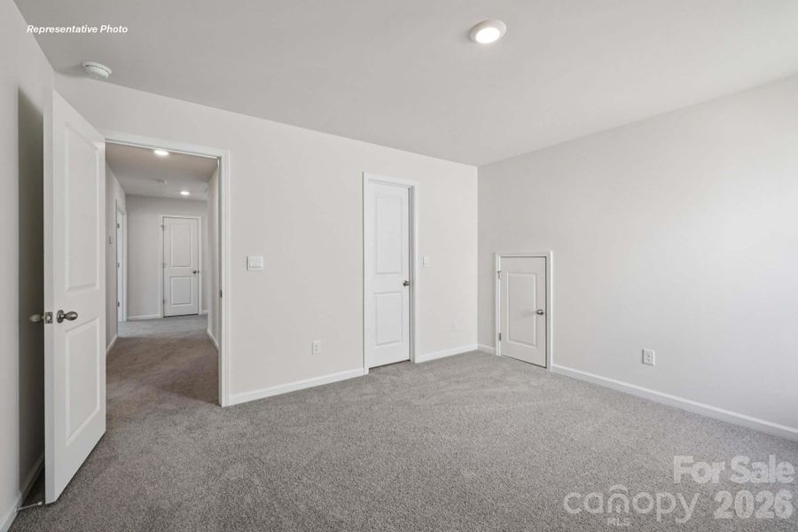 Spacious, unfurnished interior of a new home in The Falls at Newton, Newton (Image 19).