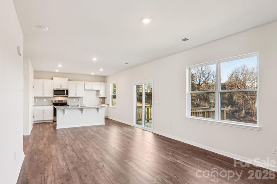 Spacious, unfurnished interior of a new home in Rydele Heights, Asheville (Image 13).