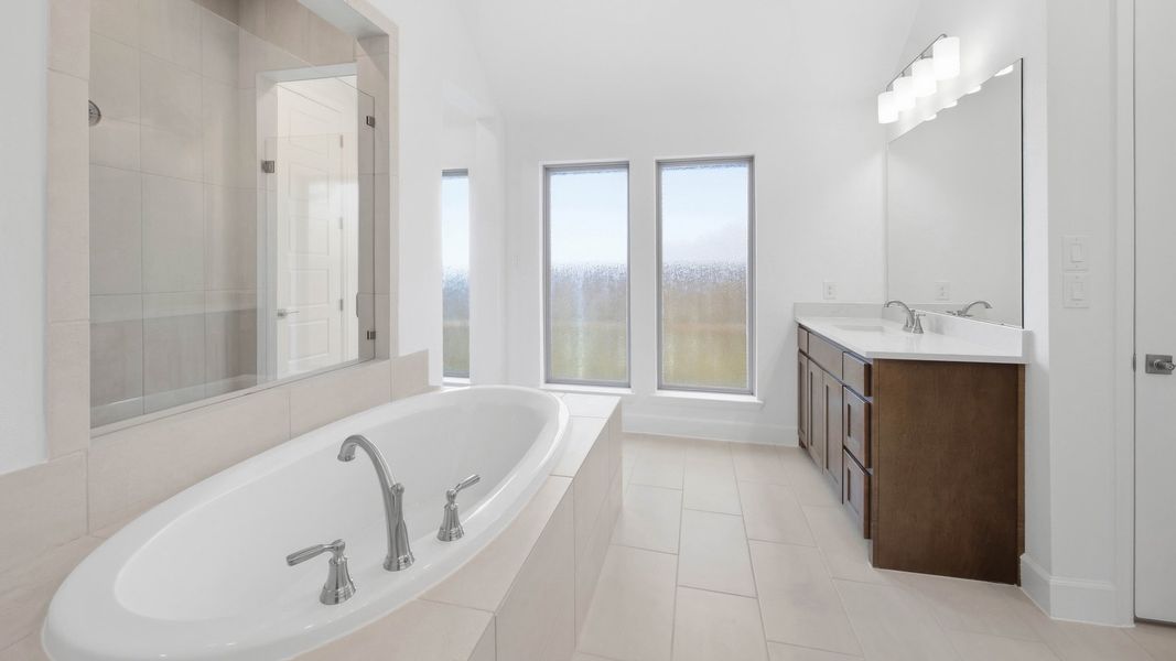 Furnished interior view inside a new home in Eliana, McKinney (Image 14).